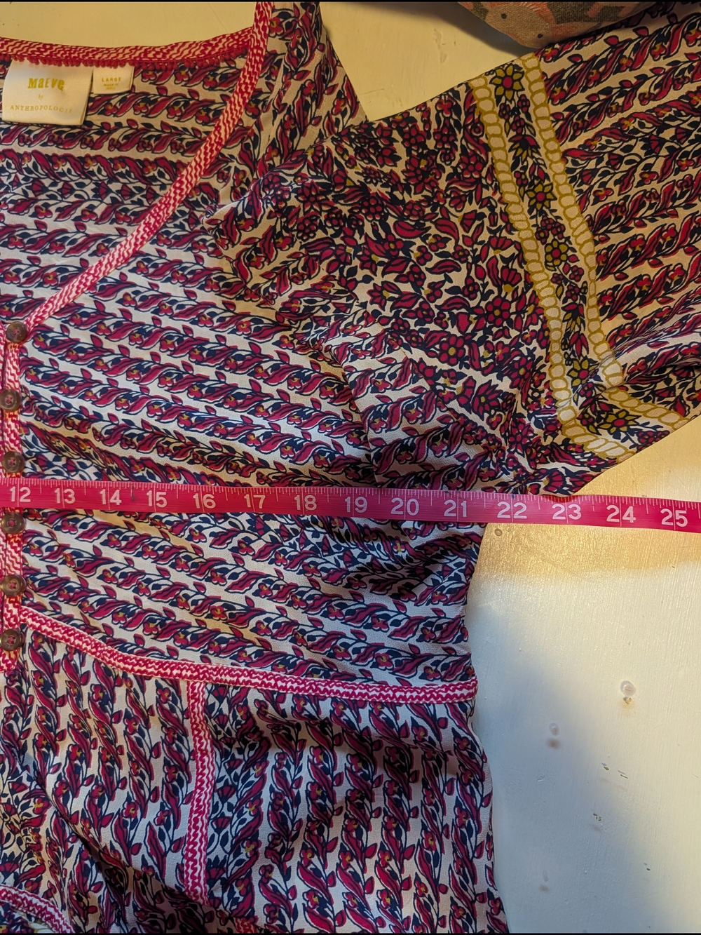 Boho V-Neck Peasant tunic in Magenta and Cream - Picture 2 of 4